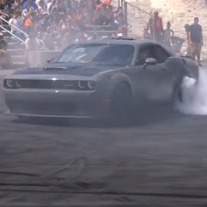 Crazy Dodge Challenger & Hellcat Burnouts and Drifting