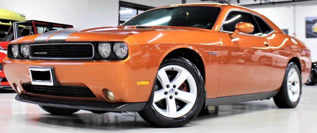 The Dodge Challenger SE